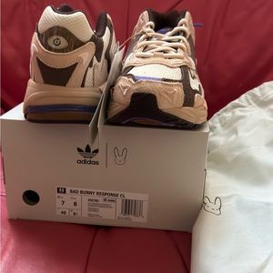 Bad bunny x Adidas BRAND NEW